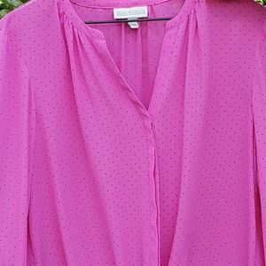 Dana buchman Fushia button down w/tie top